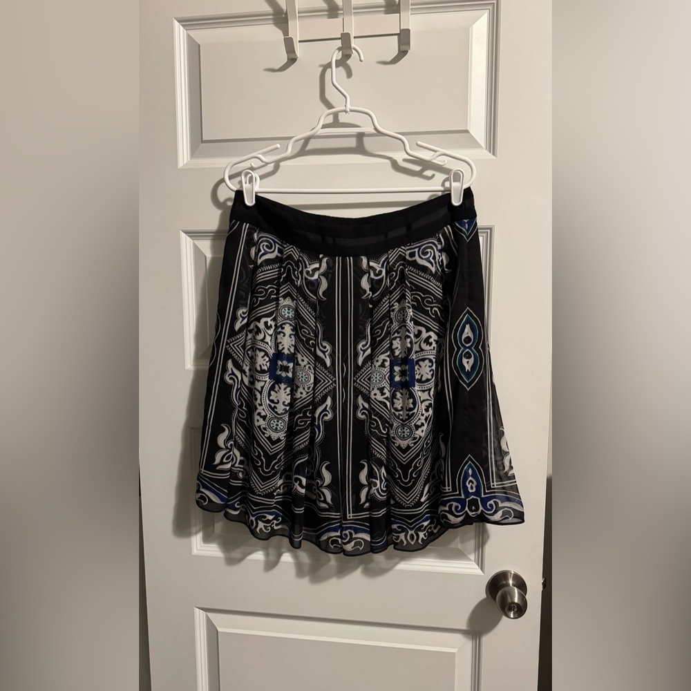 White House Black Market Black and Blue A-Line Skirt